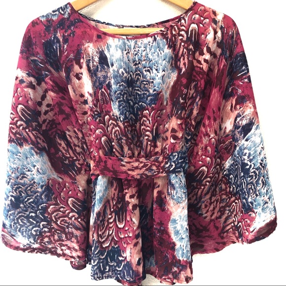 Daytrip Tops - Daytrip kimono style top with abstract print.